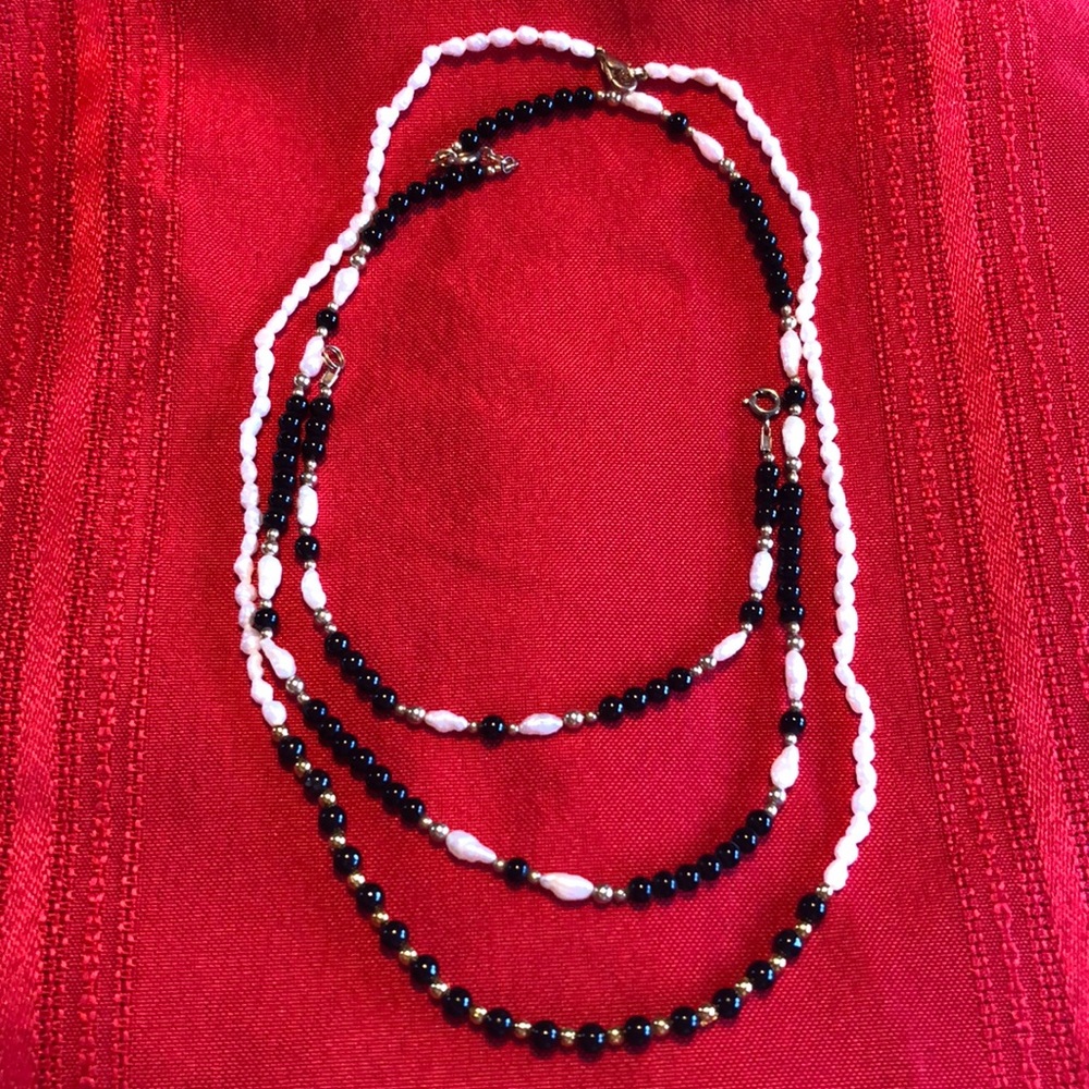 Black/white/ gold necklaces & bracelet